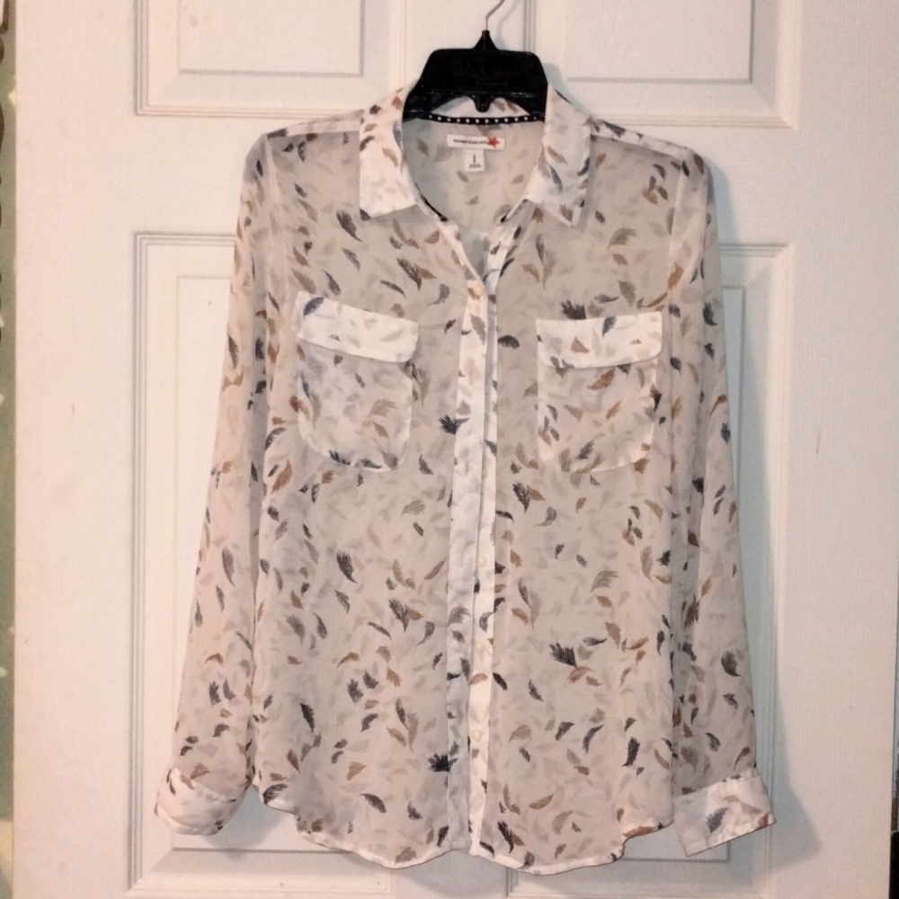 Old navy sheer button down feathers!